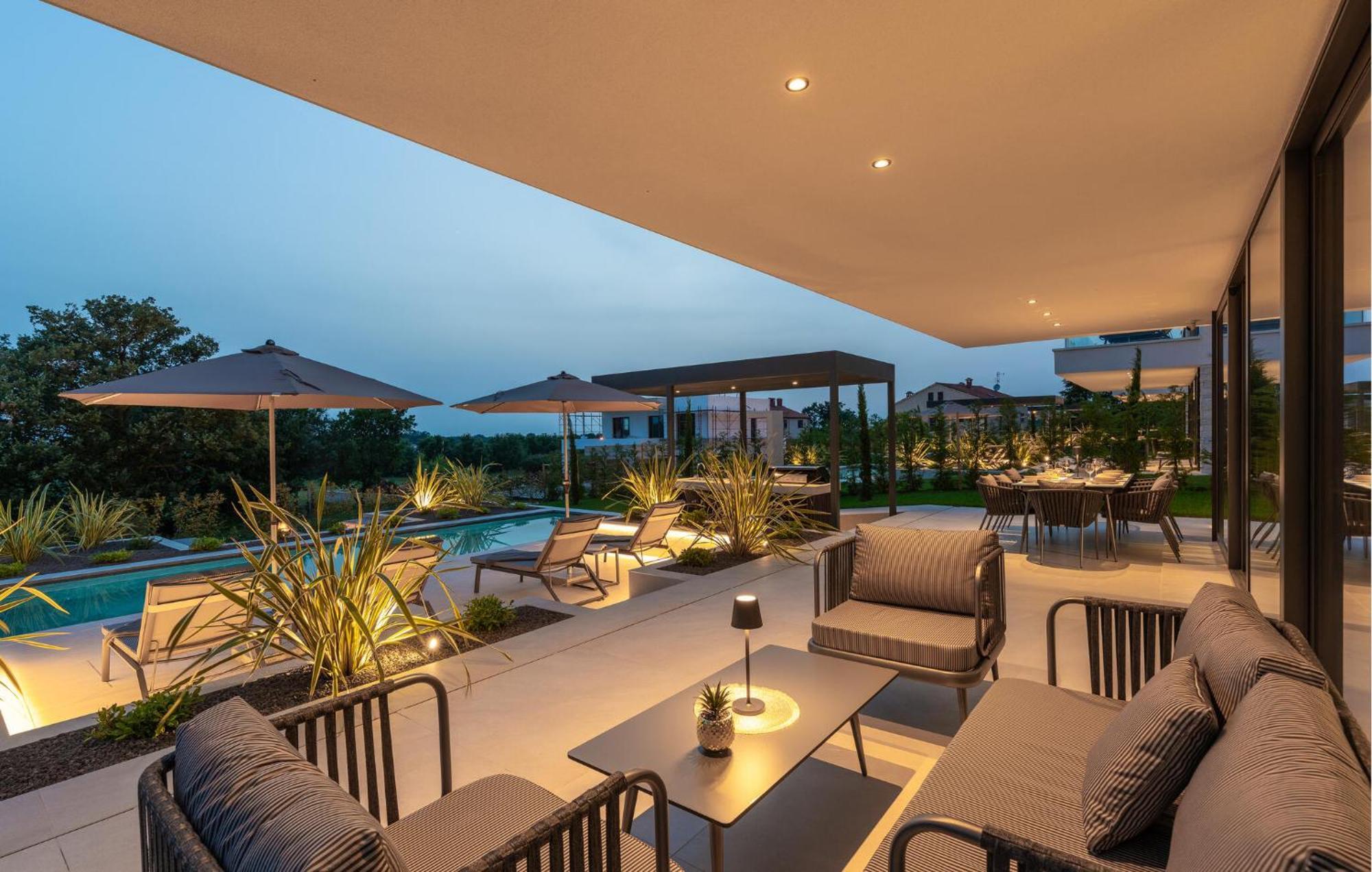 Awesome Home In Porec With Sauna Exterior foto